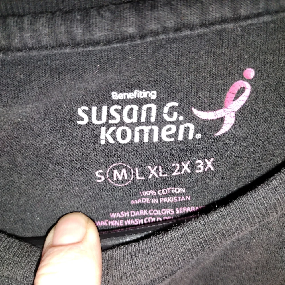 "SOLD 🪖 in PINK" Susan G Komen T-shirt - Picture 4 of 13